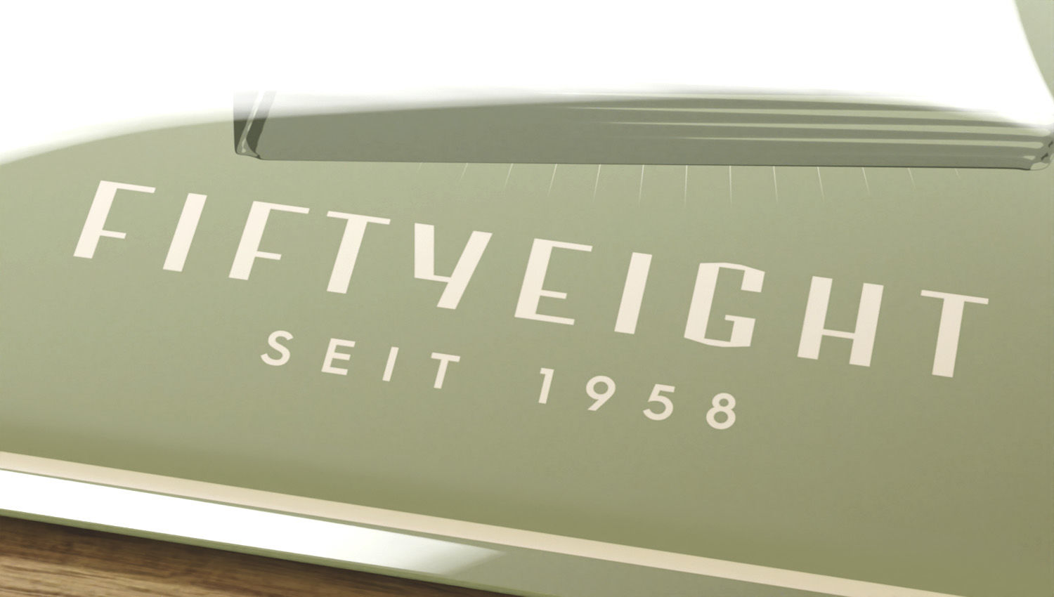  "Daher also der Name 58" werden einige von Euch jetzt gleich bemerken. "Aber wie kann das sein?" wird direkt darauf folgen. Sind die Gründer doch ganz offensichtlich noch recht junge Menschen und FIFTYEIGHT wurde doch eigentlich 1998 gegründet. "Eigentlich" – da haben wir es wieder! "Was ist passiert?" wäre eine Frage, mit der man beginnen könnte. Wie Ihr wisst, machen wir uns ja ständig Gedanken darüber, wie wir unser Sortiment sinnvoll erweitern können. Wir schauen auch immer genau hin, wenn Wünsche und Anregungen aus der mittlerweile doch großen und internationalen TASSEN-Community kommen. ​​​​​​​Klar, es gibt ein paar grundsätzliche Anforderungen, die alle unsere Produkte erfüllen müssen: Freude bereiten, sinnvoll zu nutzen, funktionell, langlebige, hohe Qualität und die Herstellung unter fairen Bedingungen, je näher an Frankfurt, um so besser. 