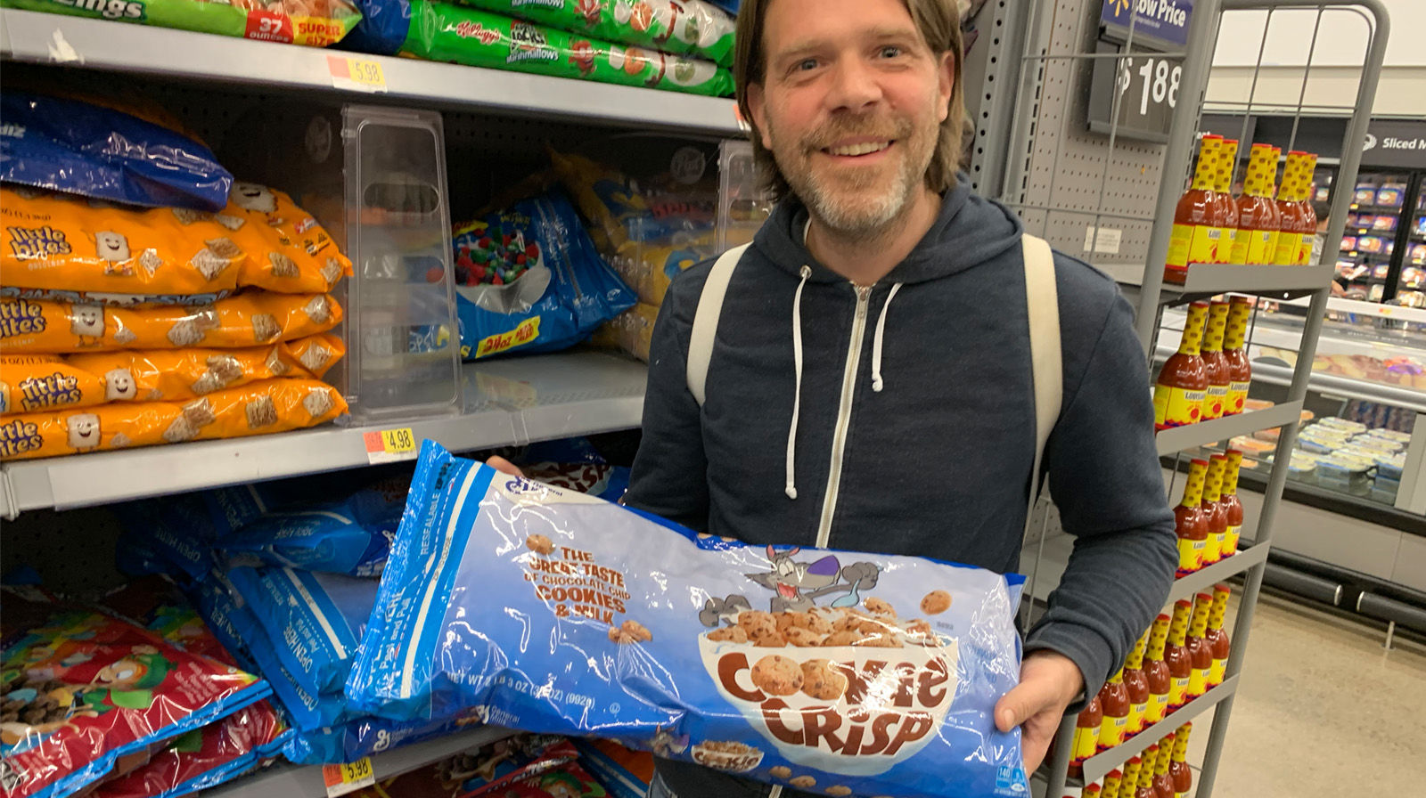 Die beiden sind natürlich auch ein eingespieltes Team, nicht erst seit den Anfängen von FIFTYEIGHT, sondern schon seit Kindergarten-Zeiten. Und weil es da eine Menge gemeinsamer Interessen gibt, kann man auch die paar Stunden Freizeit vor und nach der Messe nett gestalten und es sich gemeinsam gut gehen lassen.