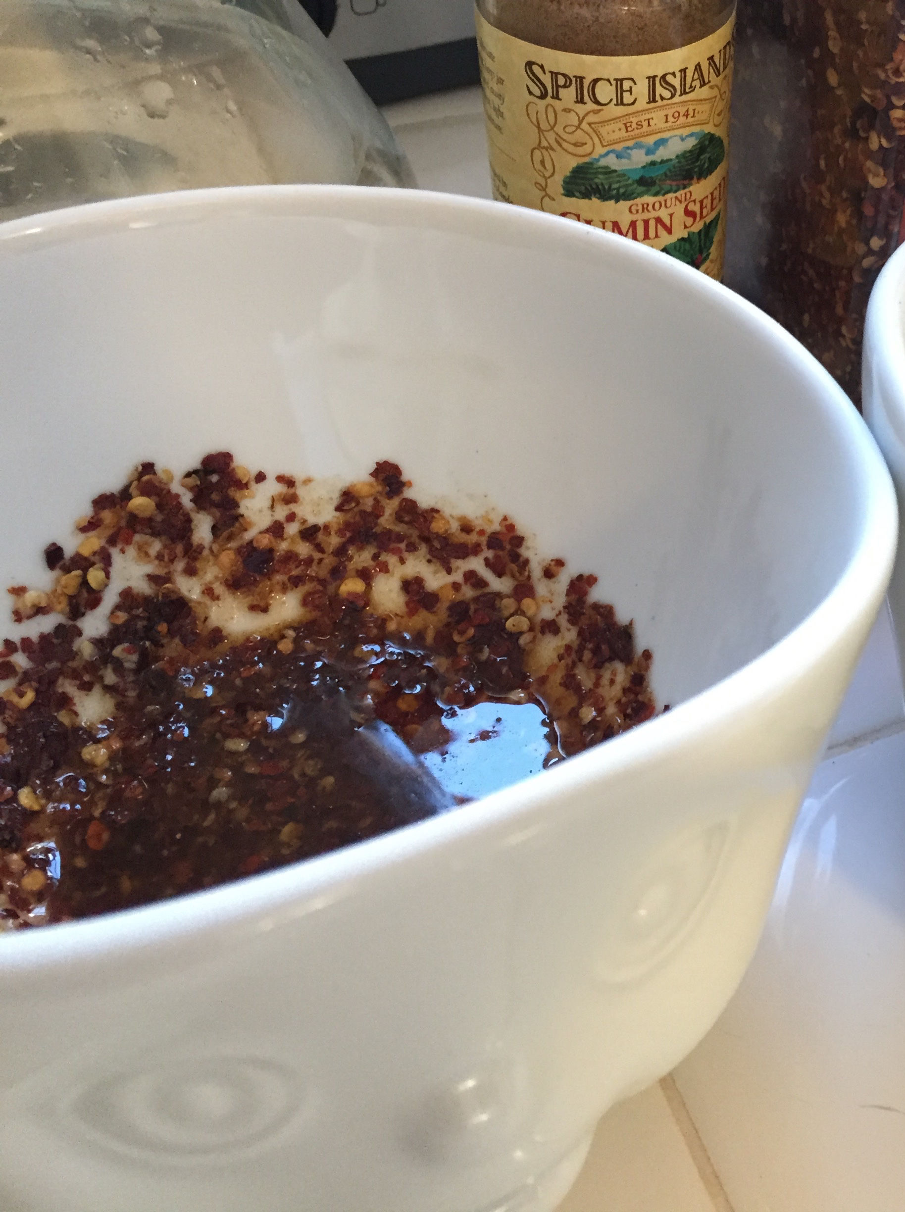  Zubereitung 1. Das Lammfleisch in ca.2cm große Würfel schneiden. 